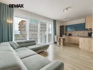 Prodej bytu 3+kk, Praha - Letňany, Hlučkova, 81 m2