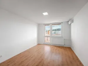 Prodej bytu 4+kk, Zlín, Budovatelská, 80 m2