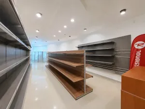 Pronájem výrobních prostor, Tečovice, 706 m2