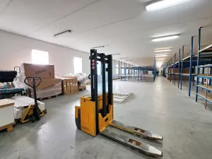 Pronájem výrobních prostor, Tečovice, 706 m2