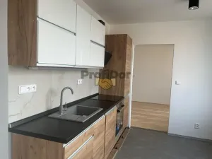 Pronájem bytu 3+1, Valašské Meziříčí, Tolstého, 73 m2