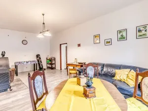Prodej rodinného domu, Očihov, 497 m2