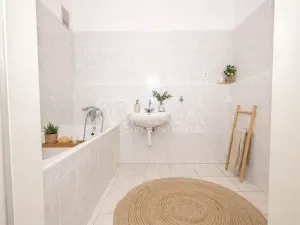 Prodej bytu 3+1, Horoměřice, J. K. Tyla, 95 m2