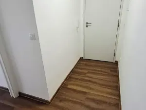 Pronájem bytu 1+kk, Praha - Vinohrady, Máchova, 34 m2