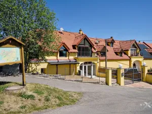 Prodej činžovního domu, Černolice, Ke dvoru, 375 m2