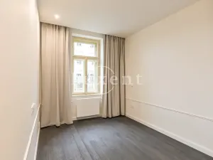 Pronájem bytu 4+kk, Praha - Vinohrady, Laubova, 167 m2