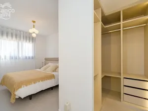 Prodej bytu 3+kk, Villajoyosa, Alicante, Španělsko, 81 m2