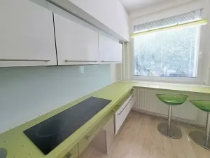 Pronájem bytu 2+1, Zlín, Středová, 58 m2