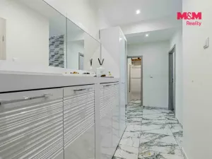 Prodej bytu 2+1, Karviná - Mizerov, tř. 17. listopadu, 57 m2