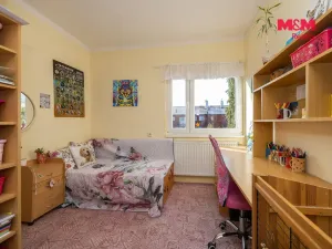 Prodej bytu 3+1, Pardubice - Ohrazenice, Mrštíků, 75 m2