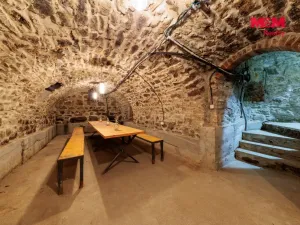Prodej činžovního domu, Hroznětín, Mlýnská, 327 m2