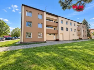 Prodej bytu 2+1, Lubenec, Pražská, 55 m2