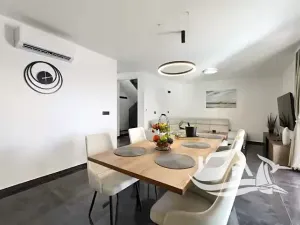 Prodej vily, Vrsi, Chorvatsko, 209 m2