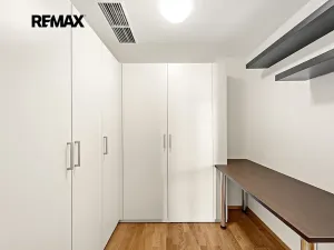 Pronájem bytu 2+kk, Praha - Žižkov, Malešická, 73 m2