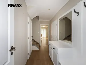 Pronájem rodinného domu, Bašť, Mratínská, 151 m2