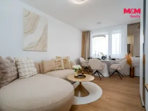 Prodej bytu 3+kk, Hradec Králové - Pražské Předměstí, Hrubínova, 75 m2