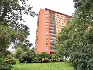 Pronájem bytu 2+kk, Praha - Kobylisy, Famfulíkova, 44 m2