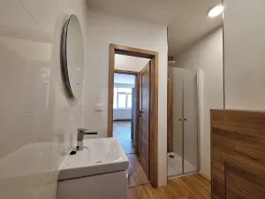 Pronájem bytu 2+kk, Praha - Břevnov, Bělohorská, 50 m2