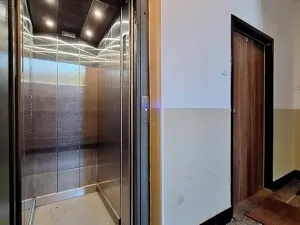 Pronájem bytu 2+kk, Praha - Břevnov, Bělohorská, 50 m2