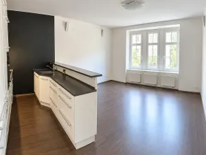 Pronájem bytu 2+kk, Praha, Novovysočanská, 53 m2