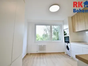Pronájem bytu 3+1, Praha - Modřany, Mladenovova, 75 m2