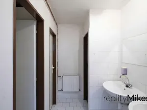 Pronájem obchodního prostoru, Liberec, Na Žižkově, 351 m2