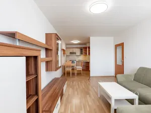 Pronájem bytu 3+kk, Praha - Petrovice, Rezlerova, 63 m2