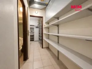 Pronájem restaurace, Kostelec nad Černými lesy - Kostelec nad Černými Lesy, náměstí Smiřických, 71 m2