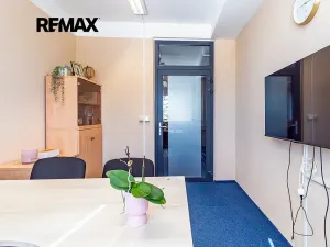 Pronájem kanceláře, Česká Lípa, Děčínská, 350 m2