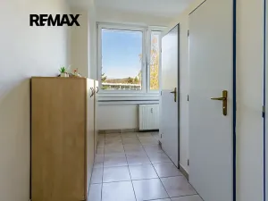 Pronájem kanceláře, Česká Lípa, Děčínská, 350 m2