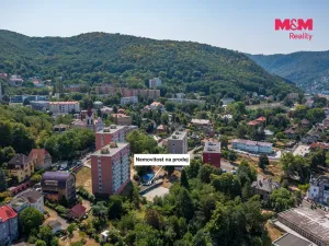 Prodej komerčního pozemku, Ústí nad Labem, Žukovova, 1706 m2