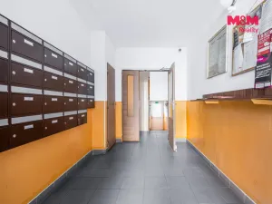 Pronájem bytu 1+1, Děčín - Děčín III-Staré Město, Jezdecká, 36 m2