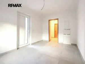 Prodej bytu 2+kk, Svoboda nad Úpou, Nádražní, 54 m2