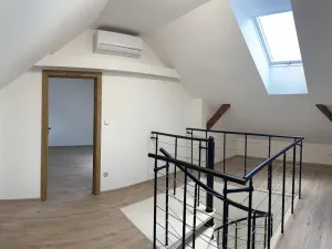 Pronájem bytu 4+kk, Rostěnice-Zvonovice - Rostěnice, 111 m2