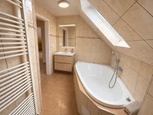 Prodej rodinného domu, Chržín, 166 m2