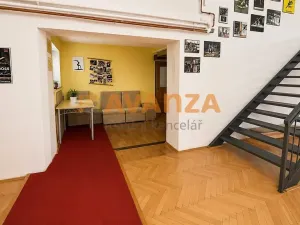 Prodej kanceláře, Děčín, Riegrova, 1200 m2