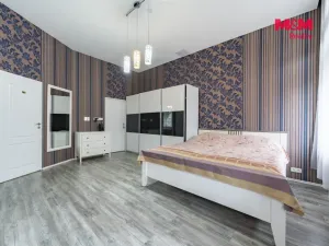 Prodej bytu 5+1, Karlovy Vary, nábřeží Jana Palacha, 340 m2