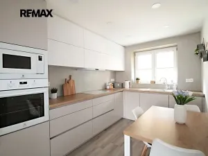 Prodej bytu 2+1, Kolín, Na Magistrále, 53 m2