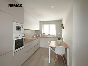 Prodej bytu 2+1, Kolín, Na Magistrále, 53 m2