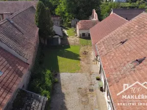 Prodej chalupy, Močovice, 168 m2