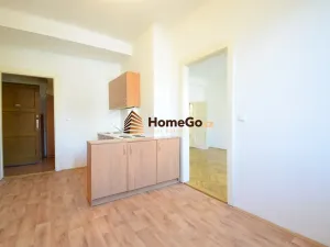 Pronájem bytu 2+kk, Praha - Nusle, Lounských, 52 m2
