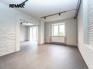 Pronájem kanceláře, Praha - Smíchov, U smíchovského hřbitova, 53 m2