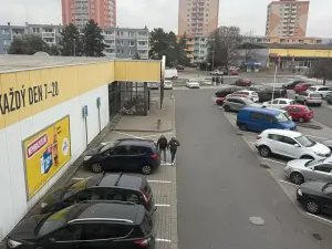 Pronájem obchodního prostoru, Šternberk, Nádražní, 400 m2
