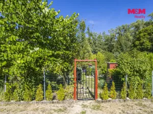 Prodej zahrady, Rybitví, 185 m2