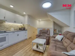 Prodej rodinného domu, Zápy, 181 m2