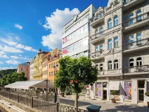 Prodej činžovního domu, Karlovy Vary, Vřídelní, 1221 m2