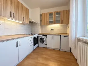 Pronájem bytu 2+1, Praha - Kobylisy, Březiněveská, 80 m2