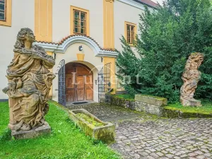 Prodej ubytování, Třebotov, U Tvrze, 2500 m2