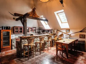 Prodej ubytování, Třebotov, U Tvrze, 2500 m2