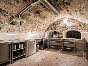 Prodej ubytování, Třebotov, U Tvrze, 2500 m2